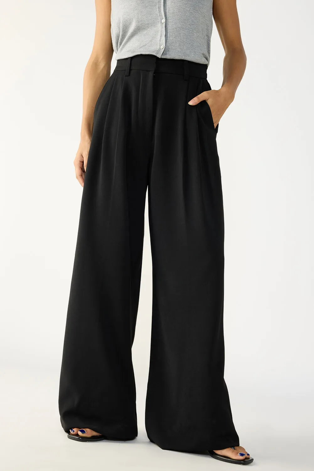 Still Black Adjustable Korean Pants