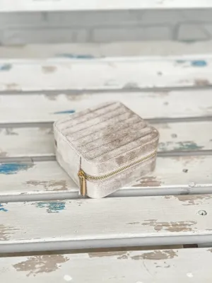 Velvet Vibes Square Jewelry Box